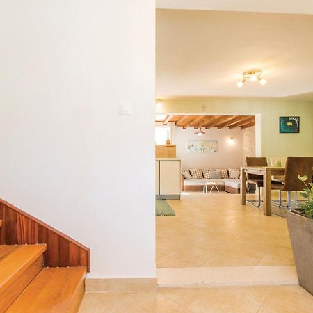 Stunning Home In Blato Na Cetini With Wifi Luaran gambar